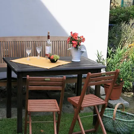 In Mit Garten, Cleaning Included Apartment
